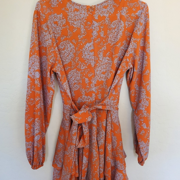 EUC-Orange and Blue Romper size Small - Picture 2 of 2